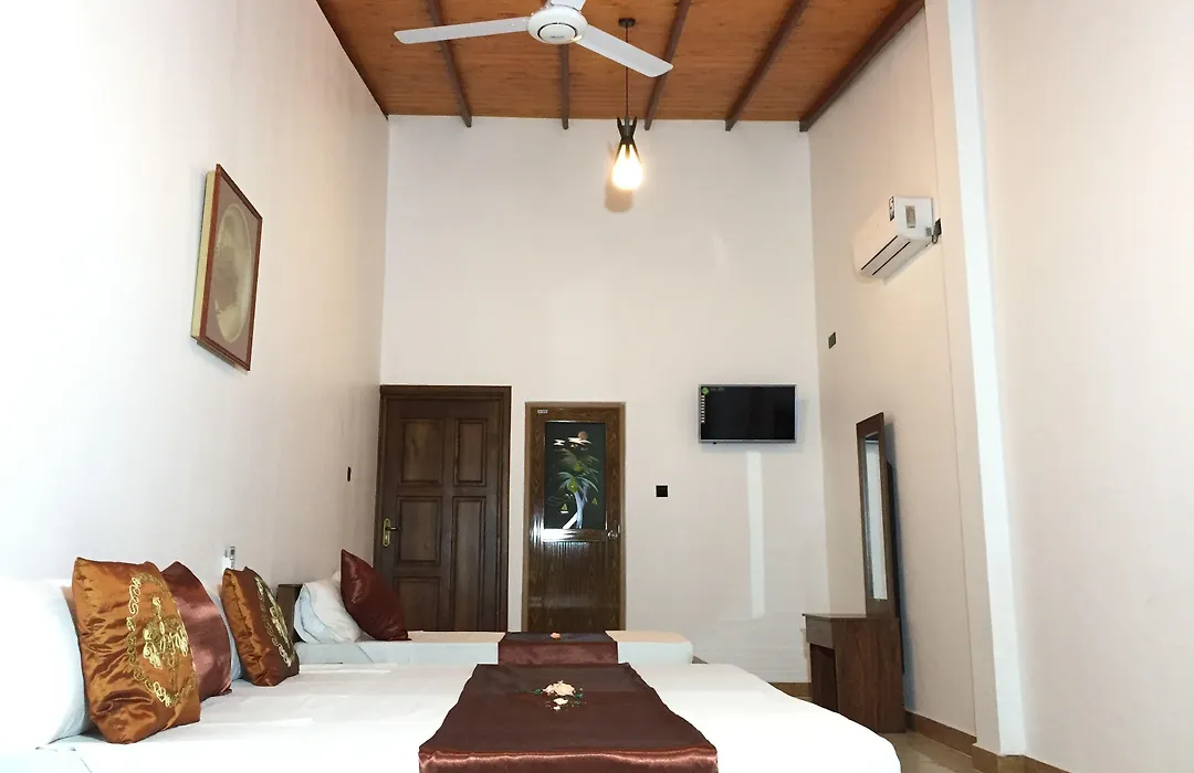 Villa Nuova Kandy-1