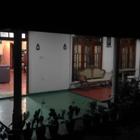 Lak Sewana Home Stay-3